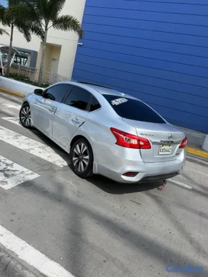 2019 Nissan Sentra — foto 7 / 11