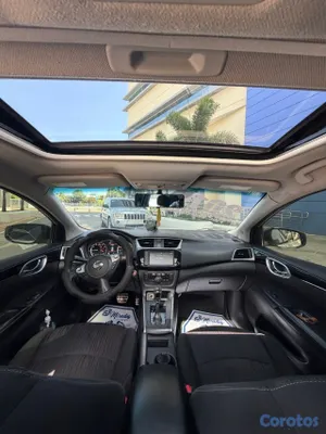 2019 Nissan Sentra — foto 8 / 11