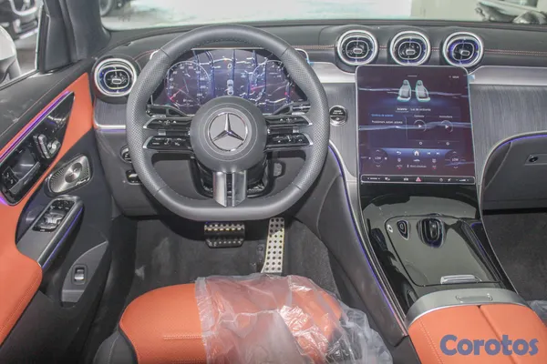 2026 Mercedes-Benz Clase GLC — foto 8 / 10