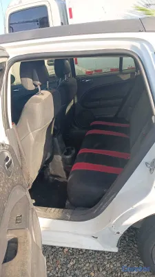 2015 Nissan Pathfinder — foto 5 / 6