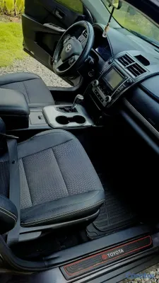 2014 Toyota Camry — foto 8 / 15