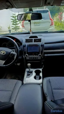 2014 Toyota Camry — foto 9 / 15