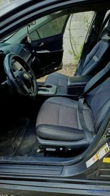 2014 Toyota Camry — foto 14 / 15