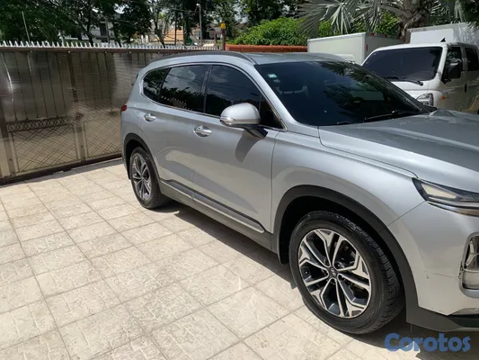 2019 Hyundai Santa Fe — foto 8 / 11