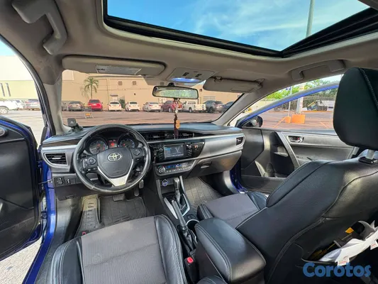 2016 Toyota Corolla — foto 3 / 8