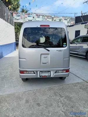 2019 Daihatsu Hijet — foto 4 / 9
