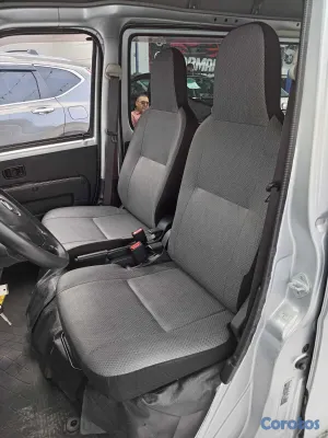 2019 Daihatsu Hijet — foto 7 / 9