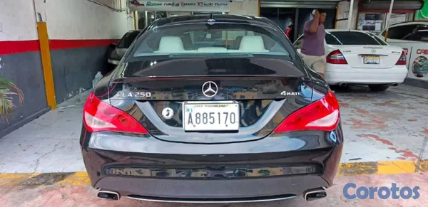 2015 Mercedes-Benz CLA 250 2015 la mas nueva — foto 3 / 8