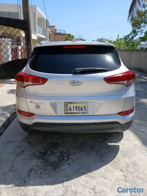 2018 Hyundai Tucson — foto 4 / 12