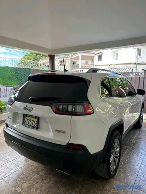 2019 Jeep Cherokee — foto 15 / 16