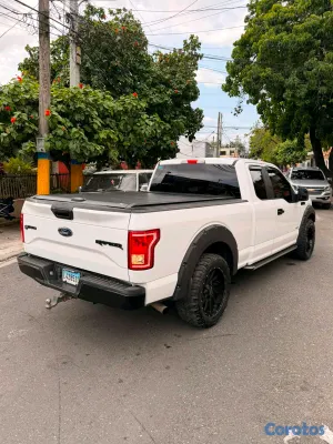 2015 Ford Serie F — foto 2 / 7