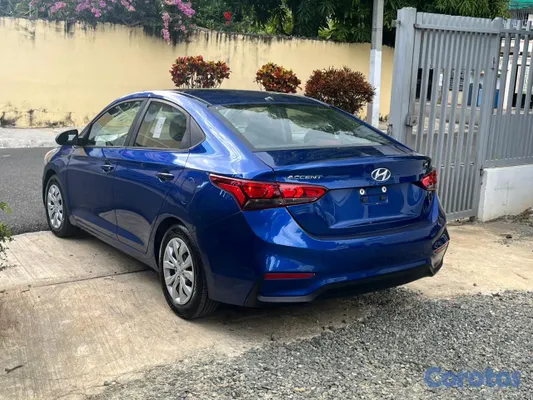 2020 Hyundai Accent — foto 5 / 10