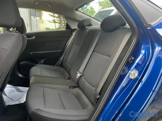 2020 Hyundai Accent — foto 7 / 10