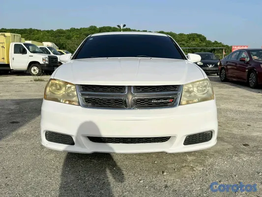 2014 Dodge Avenger — foto 2 / 9