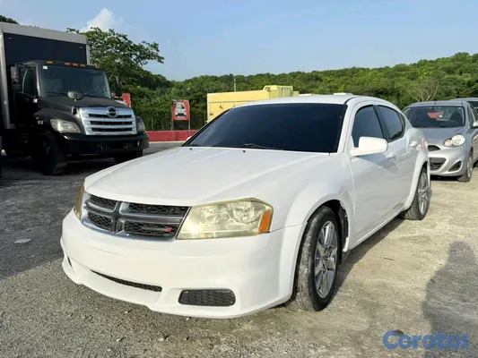 2014 Dodge Avenger — foto 3 / 9