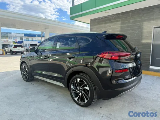 2020 Hyundai Tucson — foto 3 / 6