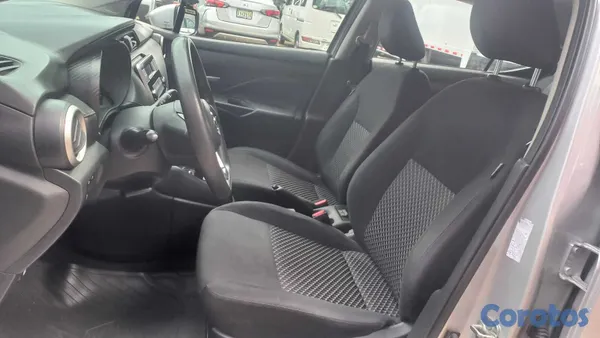 2022 Nissan Versa — foto 3 / 11
