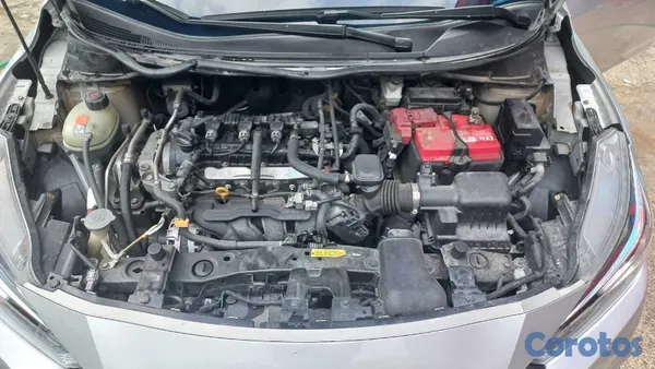 2022 Nissan Versa — foto 10 / 11