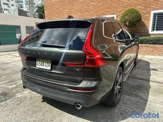 2018 Volvo Xc60 — foto 5 / 9