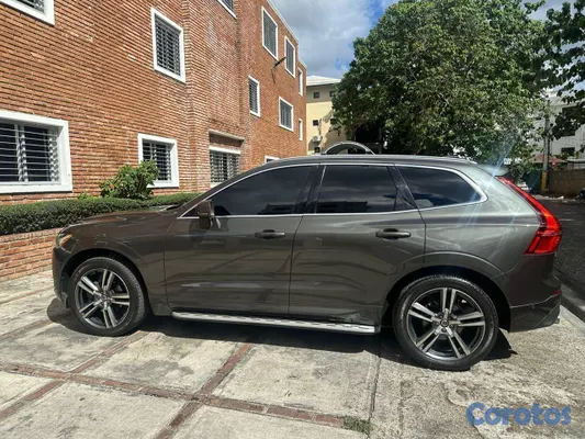 2018 Volvo Xc60 — foto 7 / 9