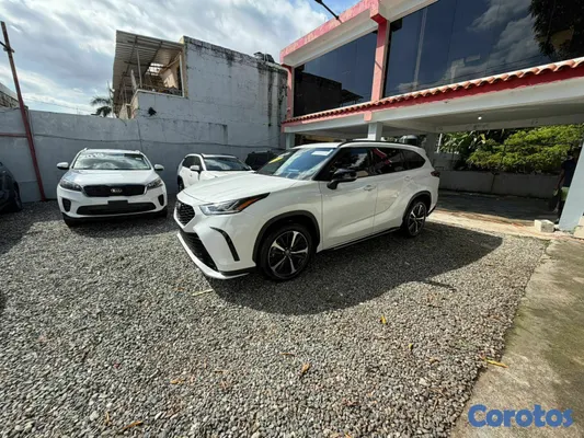 2022 Toyota Highlander — foto 18 / 20