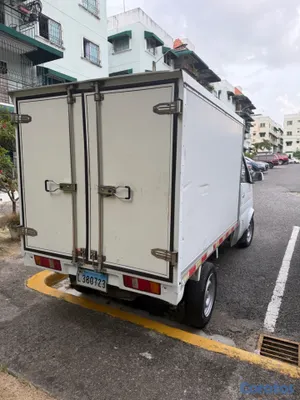 2017 Dongfeng Cargo Van — foto 2 / 5