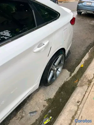 2017 Hyundai Sonata — foto 2 / 4