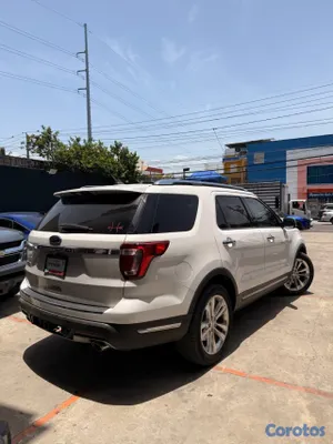 2018 Ford Explorer — foto 5 / 10