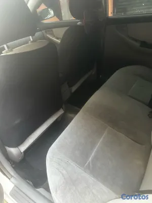 2002 Toyota Corolla — foto 12 / 15