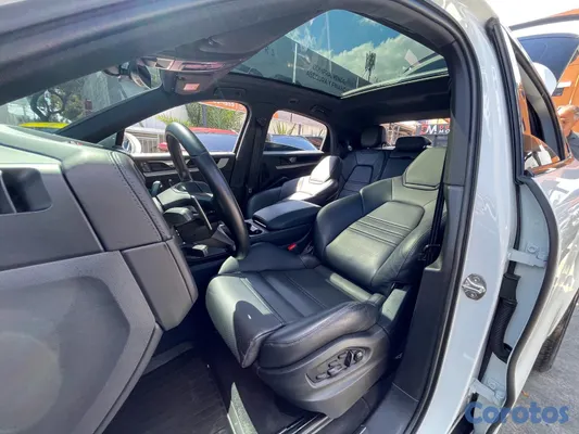 2024 Porsche Cayenne — foto 5 / 11