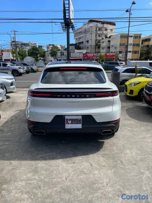 2024 Porsche Cayenne — foto 6 / 11