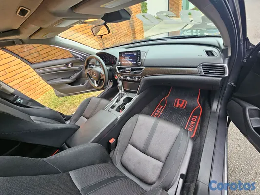 2020 Honda Accord — foto 8 / 12