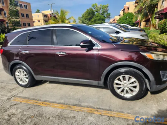 2016 Kia Sorento — foto 3 / 6
