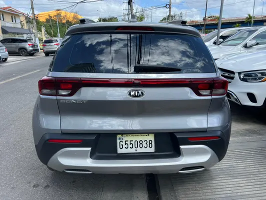 2022 Kia Sonet — foto 6 / 10