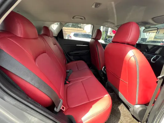 2022 Kia Sonet — foto 8 / 10