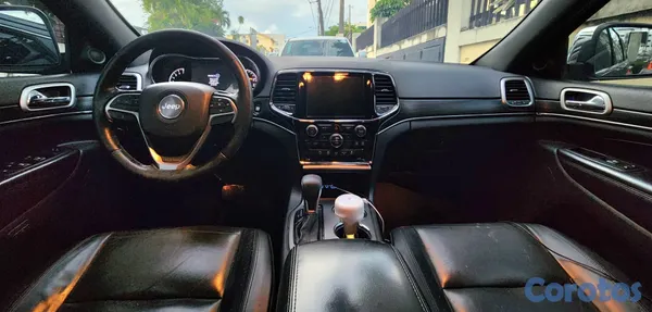 2019 Jeep Grand Cherokee — foto 3 / 6