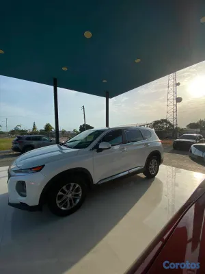 2020 Hyundai Santa Fe — foto 2 / 9