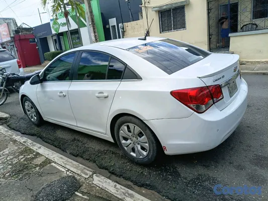 2012 Chevrolet Cruze — foto 4 / 7