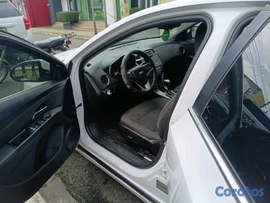 2012 Chevrolet Cruze — foto 6 / 7