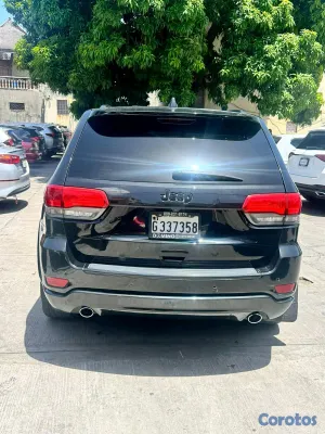 2015 Jeep Grand Cherokee — foto 8 / 11