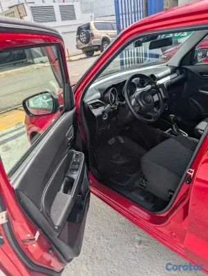 2021 Suzuki Swift — foto 3 / 13