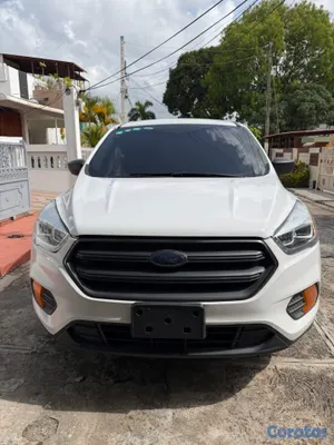 2017 Ford Escape — foto 2 / 10