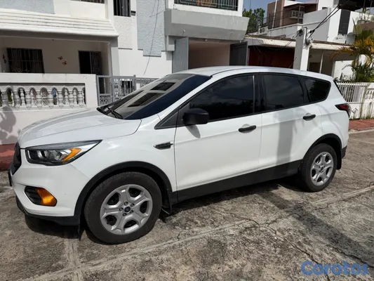 2017 Ford Escape — foto 4 / 10
