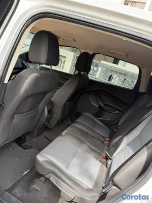 2017 Ford Escape — foto 5 / 10