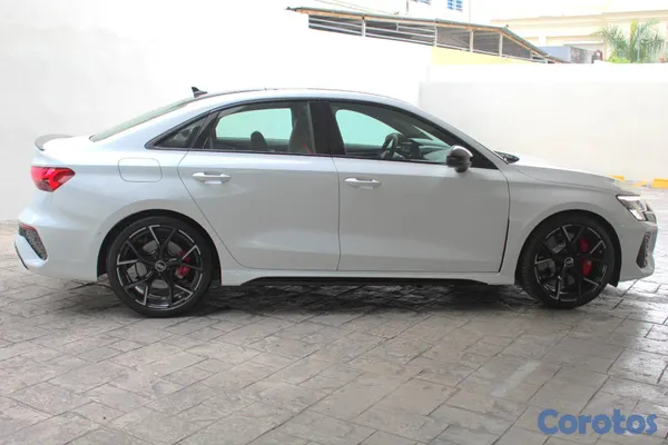 2023 Audi RS3 — foto 3 / 10
