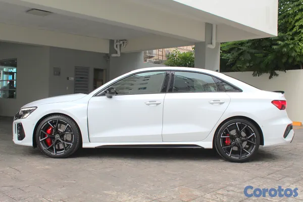 2023 Audi RS3 — foto 4 / 10