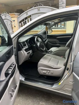 2018 Toyota Highlander — foto 7 / 10
