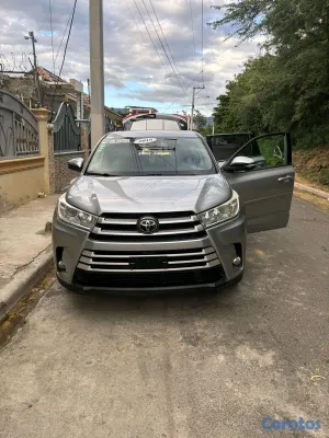2018 Toyota Highlander — foto 8 / 10