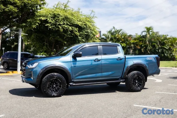 2025 Isuzu Dmax — foto 5 / 10