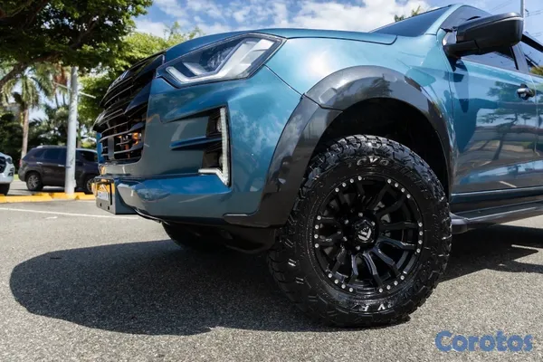 2025 Isuzu Dmax — foto 6 / 10